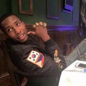 Meet your Posher, Antione